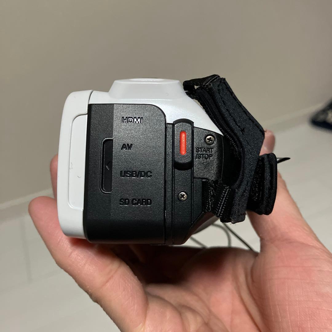 JVC （ビクター）エブリオ GZ-F270 ムービーカメラ