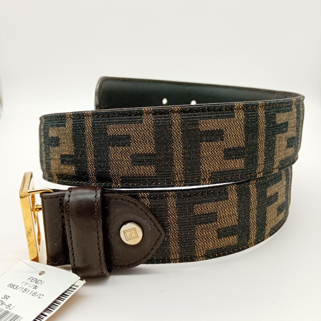 FENDI ベルト　ズッカ　ゴールドバックル　ブラウン