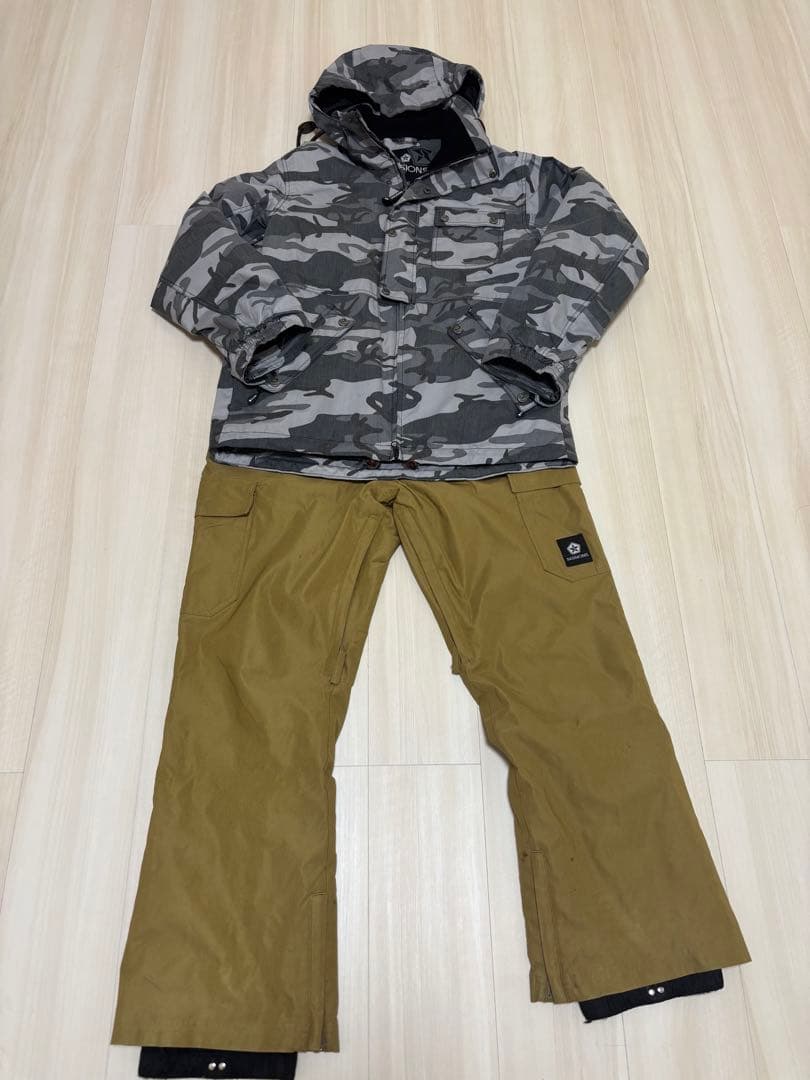 SESSIONS スノーボードウェア Mサイズ上下セット