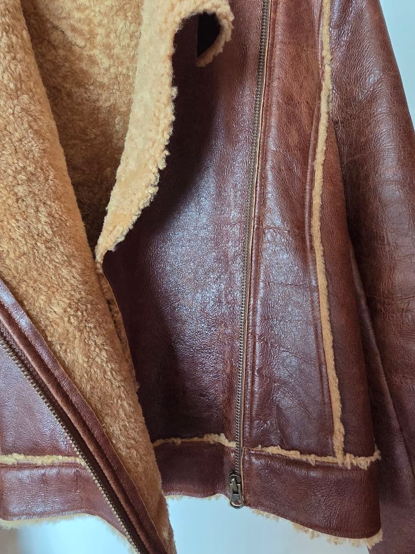 シープスキンショート丈ジヤケット(ムートン)