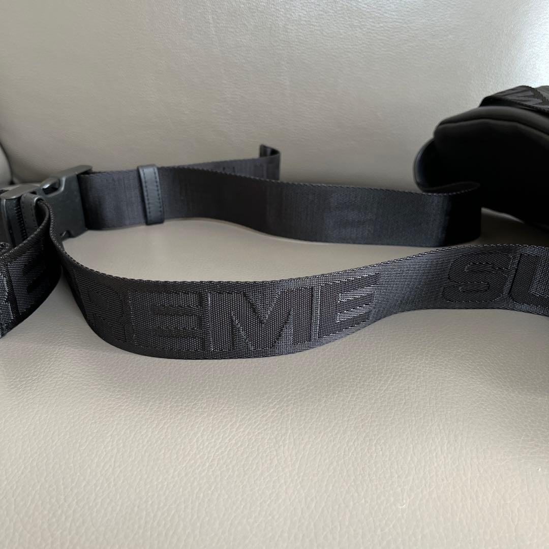 シュプリーム レザー　黒　ボディバッグ