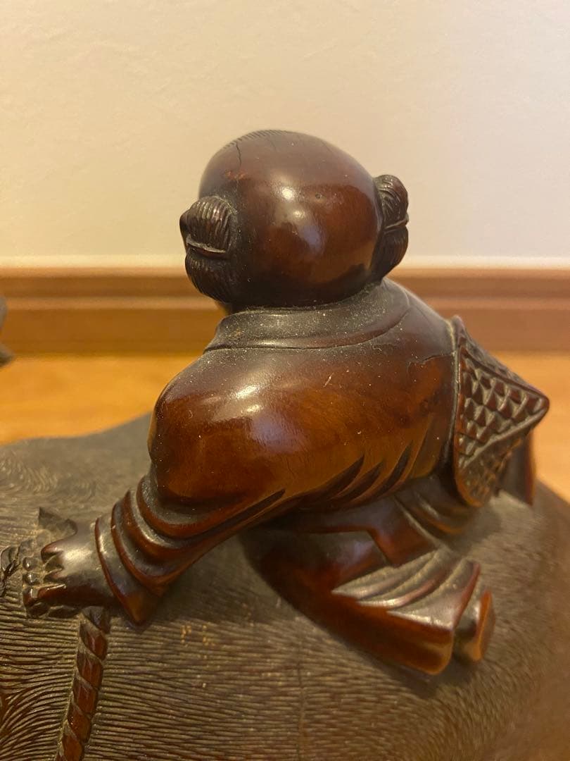 紫檀、彫刻水牛牧童像、サイズ長さ25cm重さ約1830g