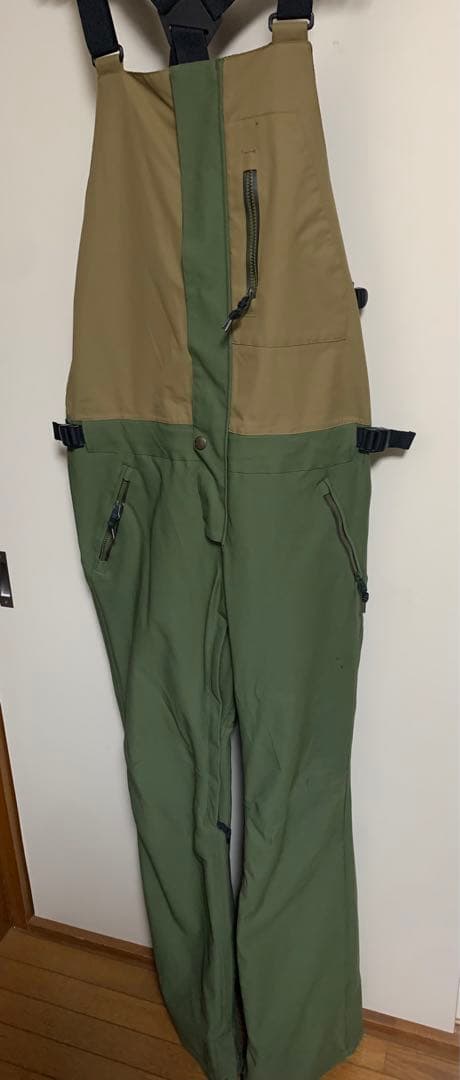 ぴ*こ様 Airblaster bib green Lサイズ　エアブラスター