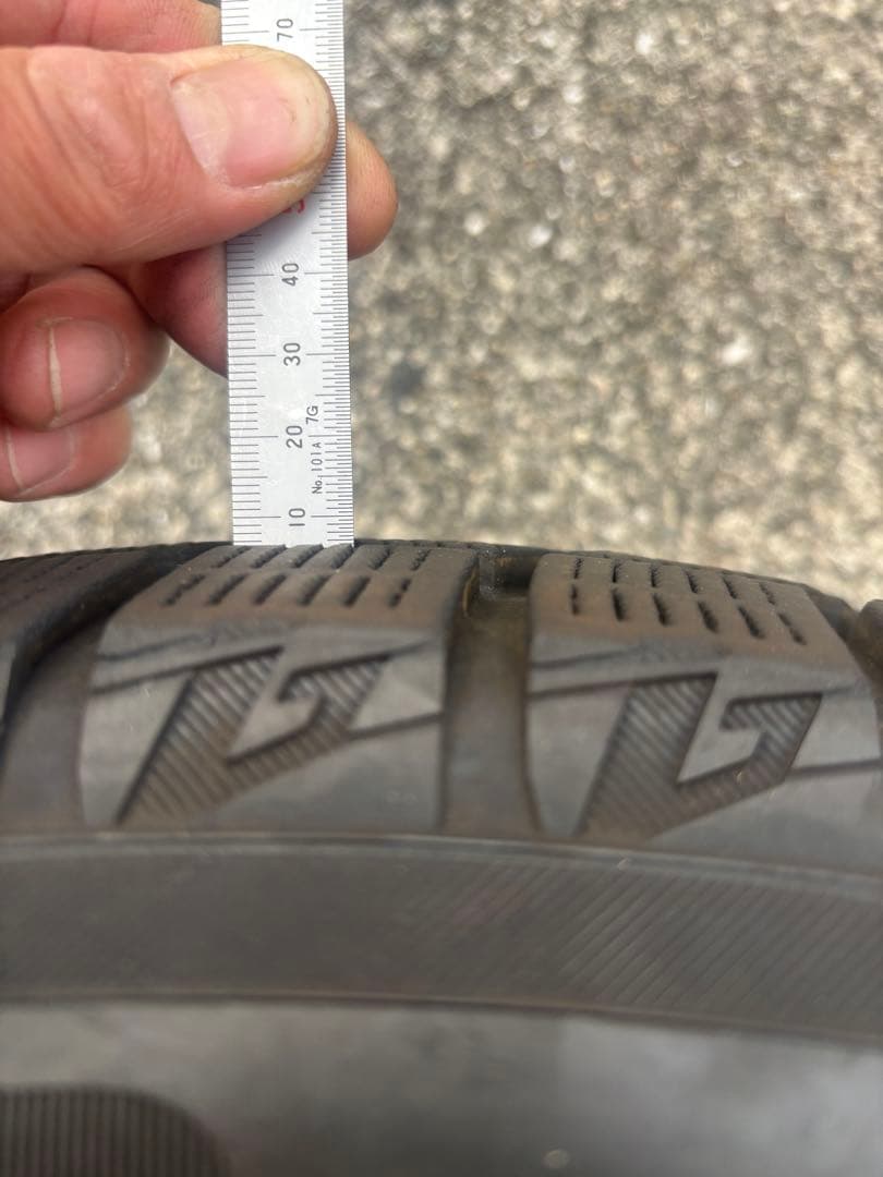 ヨコハマIce GUARD IG60 205/60R16 2023年製8部山