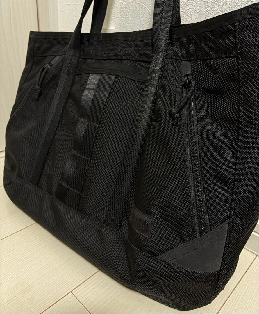 BRIEFING DELTA MASTER TOTE M SQD ブラック