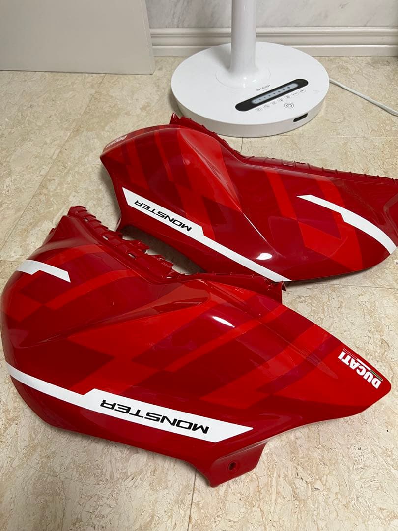 DUCATI MONSTER レッドカウルカバーキット