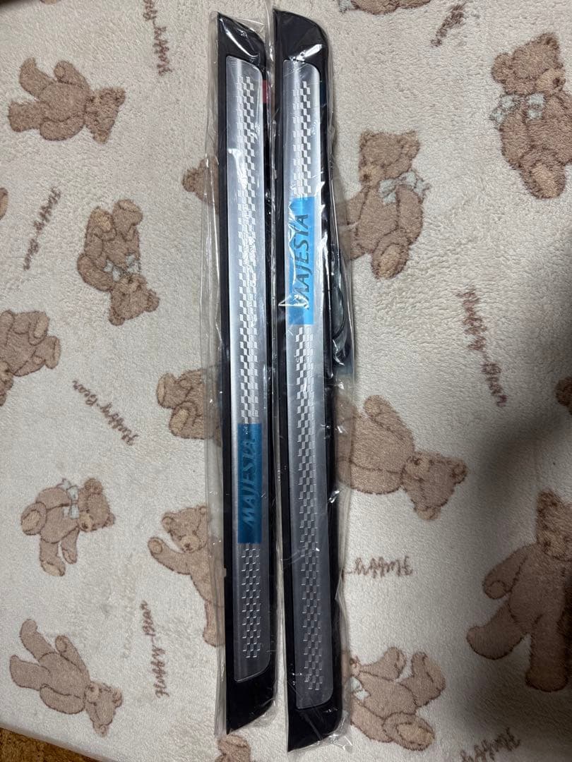 TOYOTA CLOWN MAJESTA 純正スカッフイルミネーション