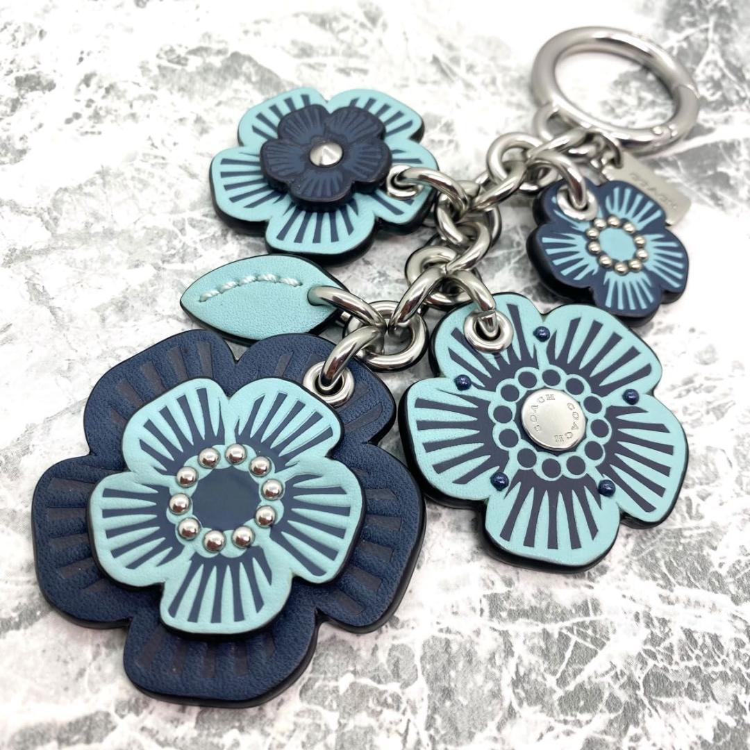 【 新品未使用 】COACH フラワー キーホルダー ティー ローズ ミックス