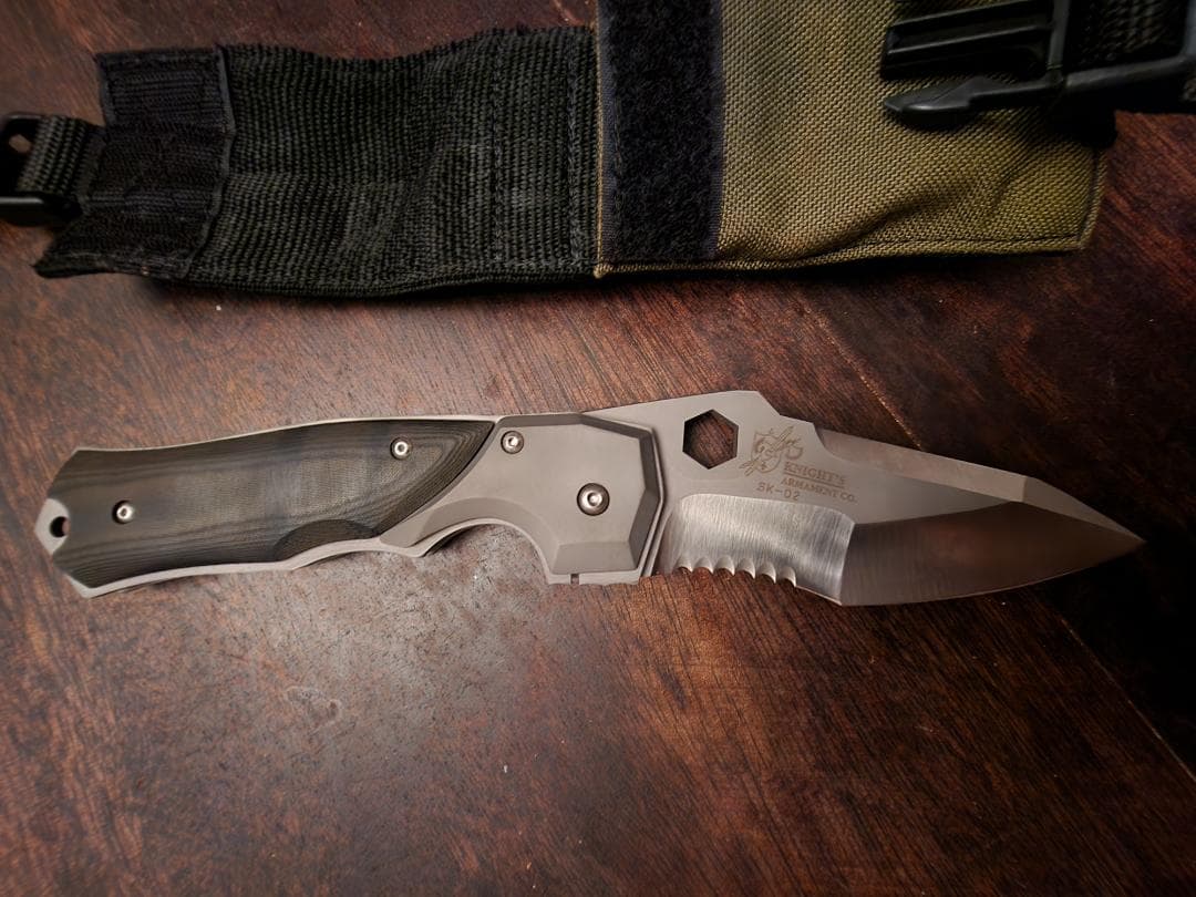 g*@様 Knight ナイツアーマメント社 シルバーナイト ナイフポーチ 実物