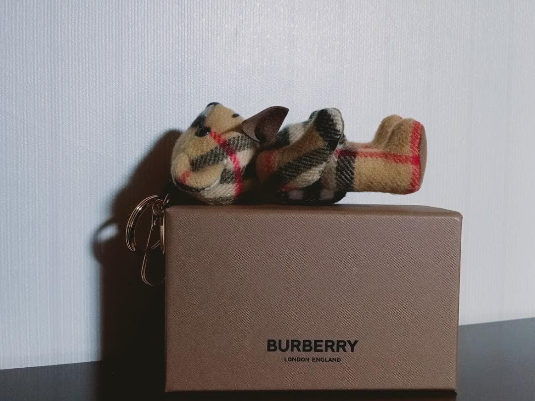 lala【未使用品】バーバリー Burberry トーマスベア チャーム