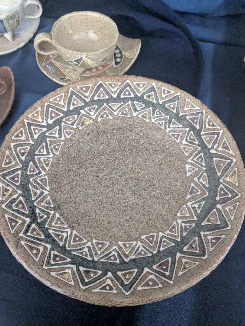 【北川稔一氏作】沖縄やちむん 陶器カップ＆ソーサーと皿セット