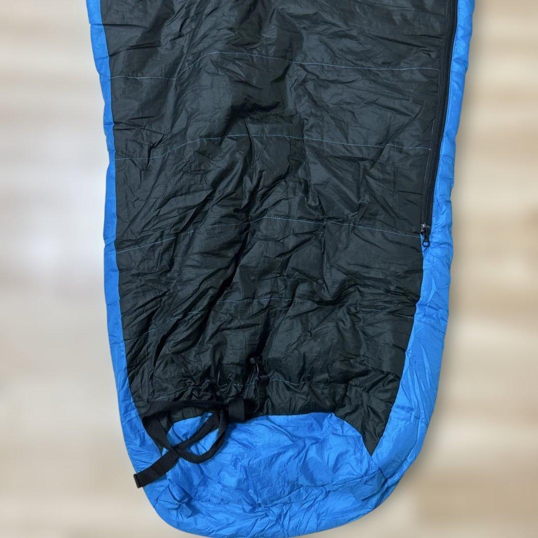 ISUKA Alpha Light 700 X 3シーズン寝袋