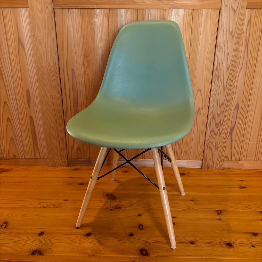 数量限定イームズシェルチェア　シーフォームグリーン　DSW ハーマンミラー