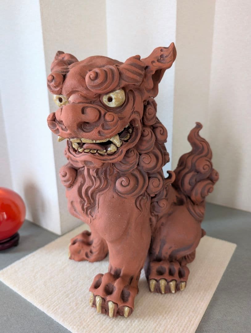 ◆手捻りシーサー　33cm　名波均 作 ❈魔除け、守り神、置物