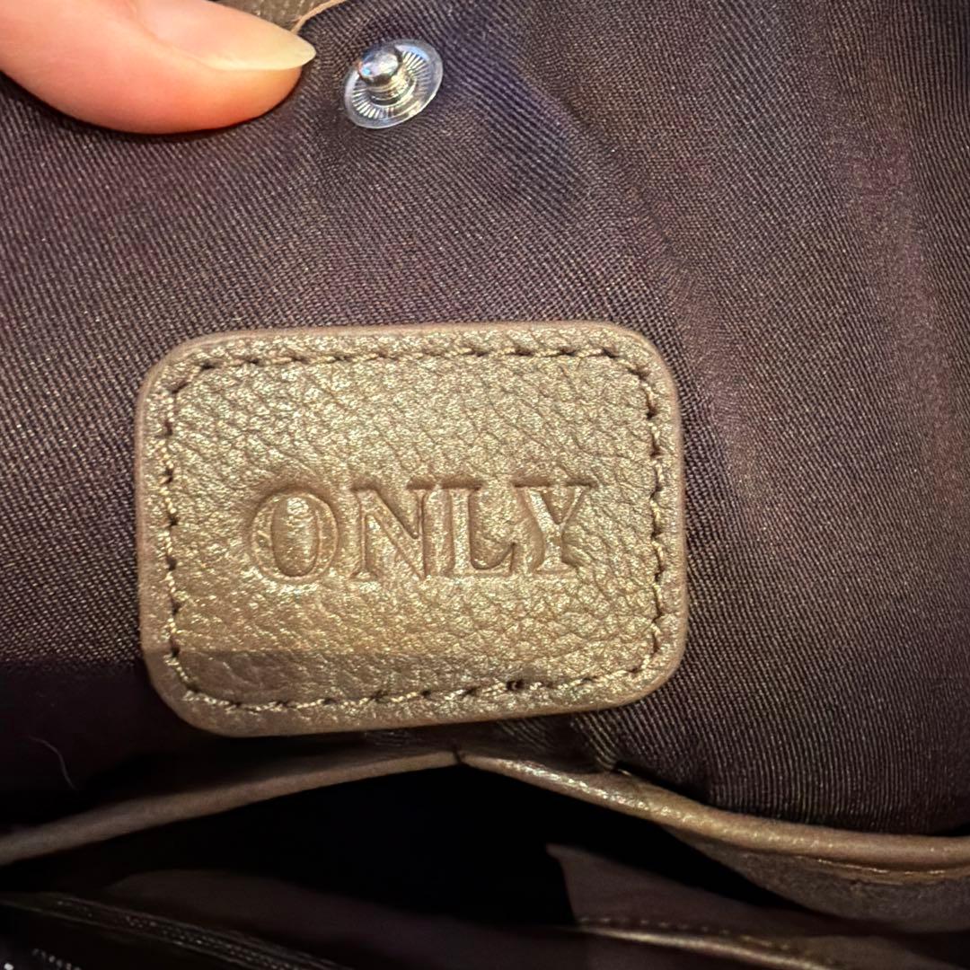 【新品未使用】ONLY ブラウンレザーの大きめトートバック