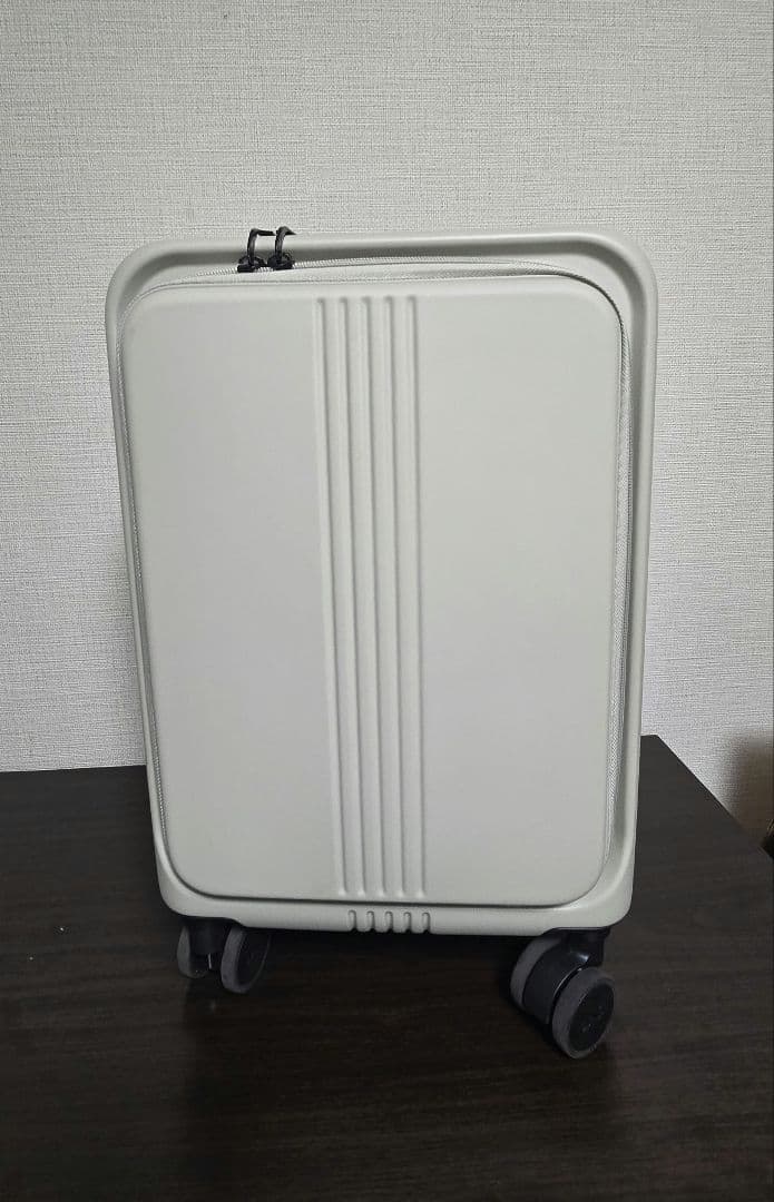 未使用　美品　MAIMO　キャリーケース　白