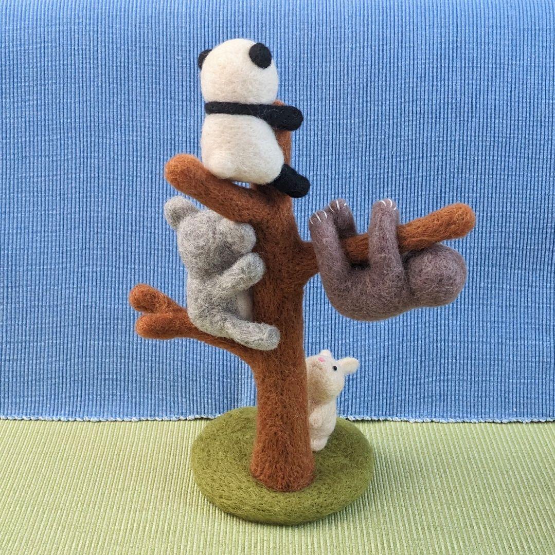 羊毛フェルト 作品 気になる木になる森の仲間たち