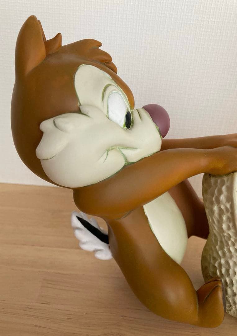ディズニーストア　チップとデール 陶器製フィギュア