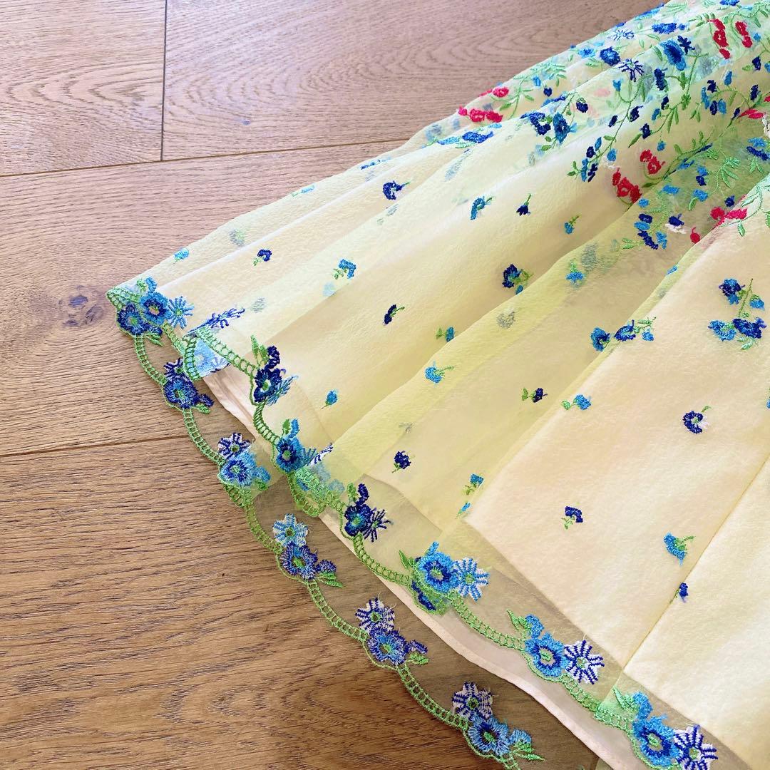 新品　トッカバンビーニ　ワンピース　ドレス　イエロー　花柄　130　3630