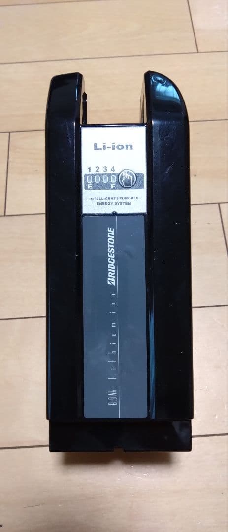 ブリヂストン　ヤマハ　X83-33　純正バッテリーと充電器のセット