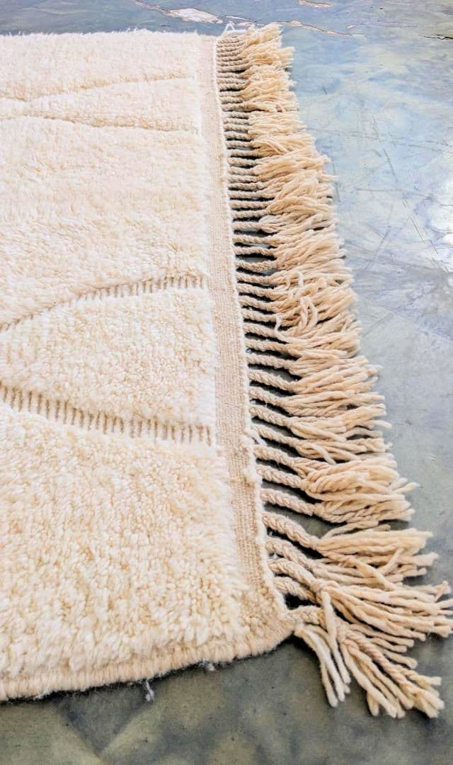 極上-モロッコホワイトベニワレン-No.15（157×238cm）