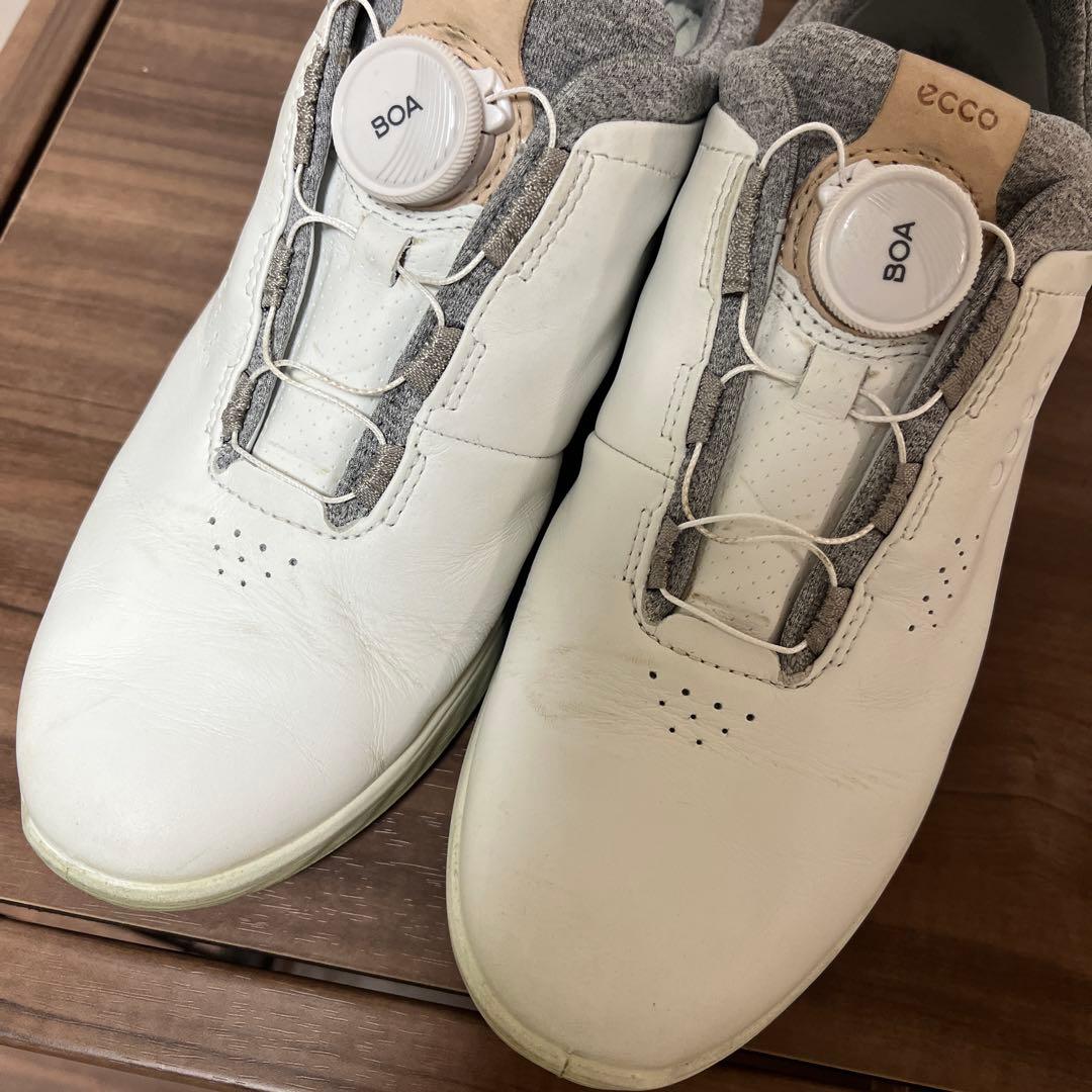 ECCO ホワイト BOAゴルフシューズ
