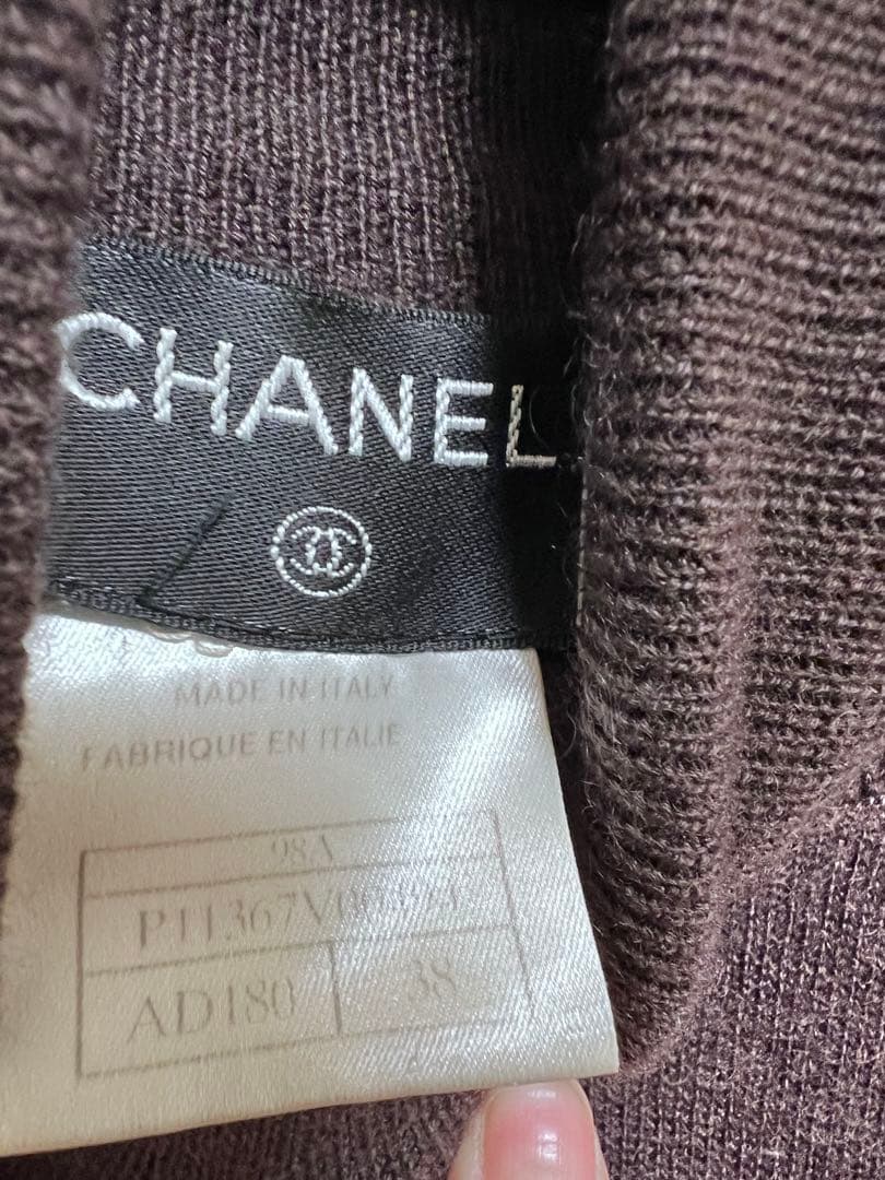 シャネル　カシミヤ　タートルネックセーター　Mサイズ