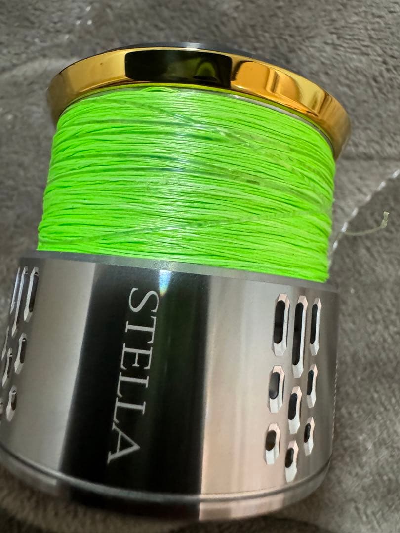 18STELLA 3000MHG スピニングリール　スプール付