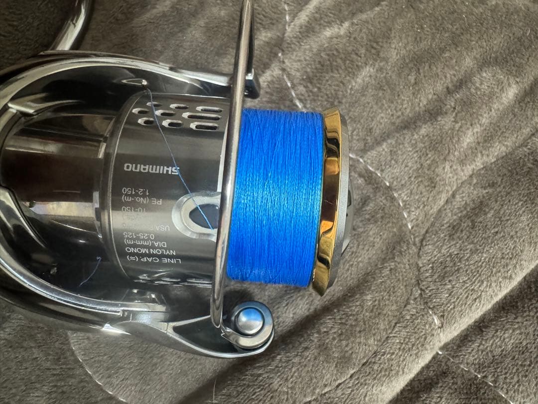 18STELLA 3000MHG スピニングリール　スプール付