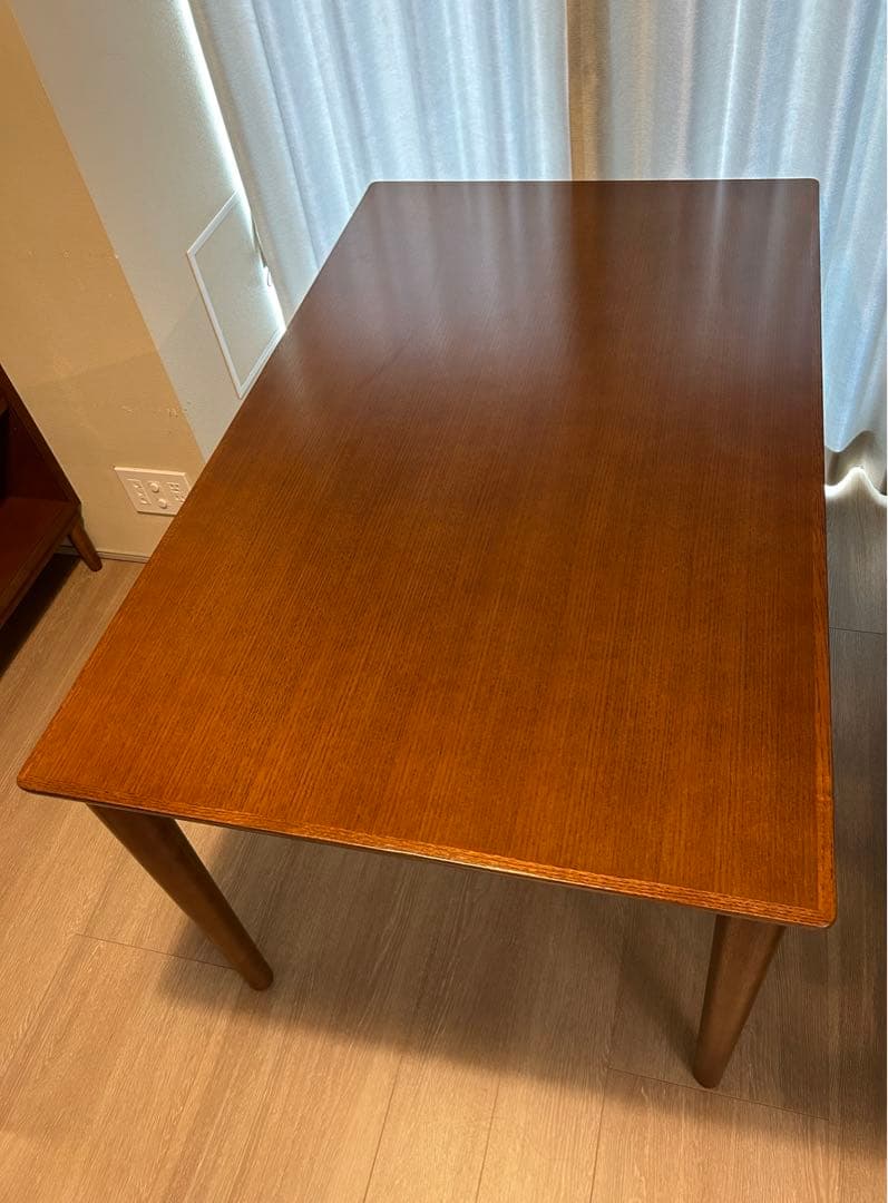 【送料込美品】 　カリモク60 ダイニングテーブル1300 ウォールナット