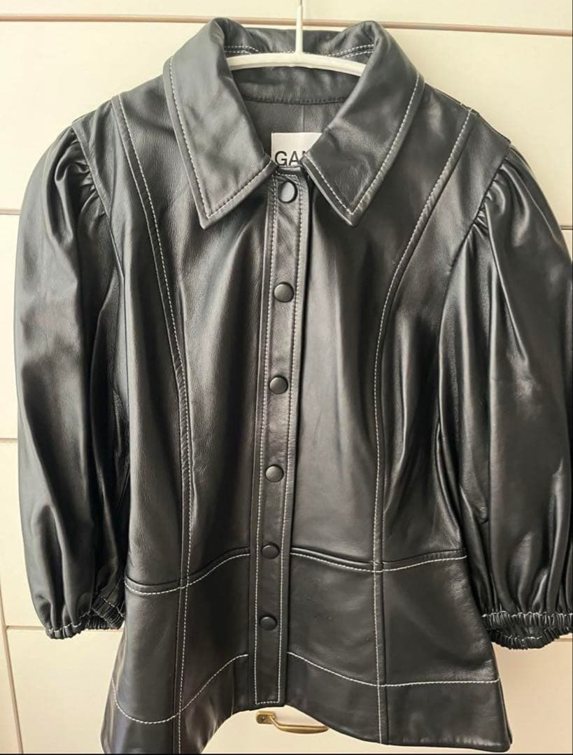 ガニー　GANNI ラムレザーパフスリーブジャケット