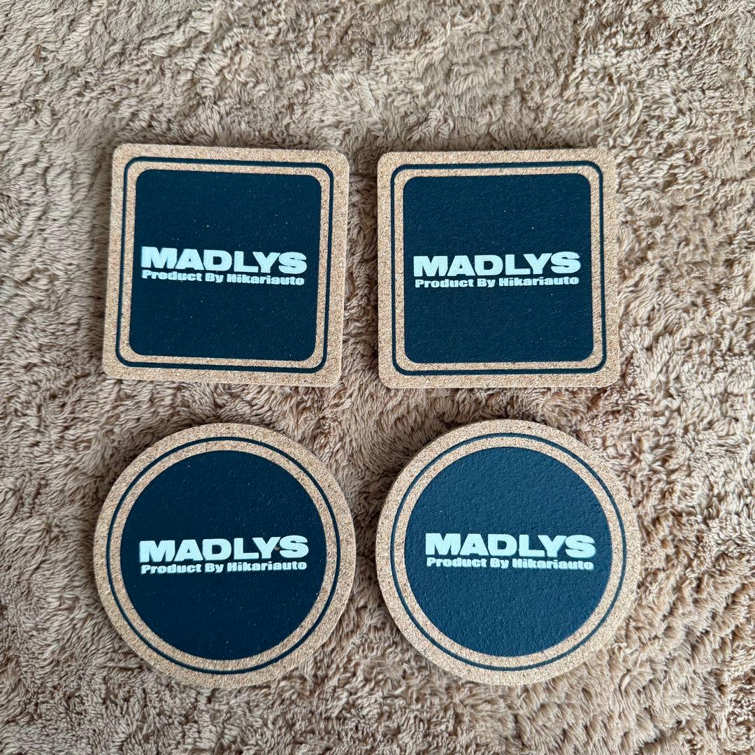 MADLYS 輝オート デリカD5 後期 センターテーブル　マドリス D:5