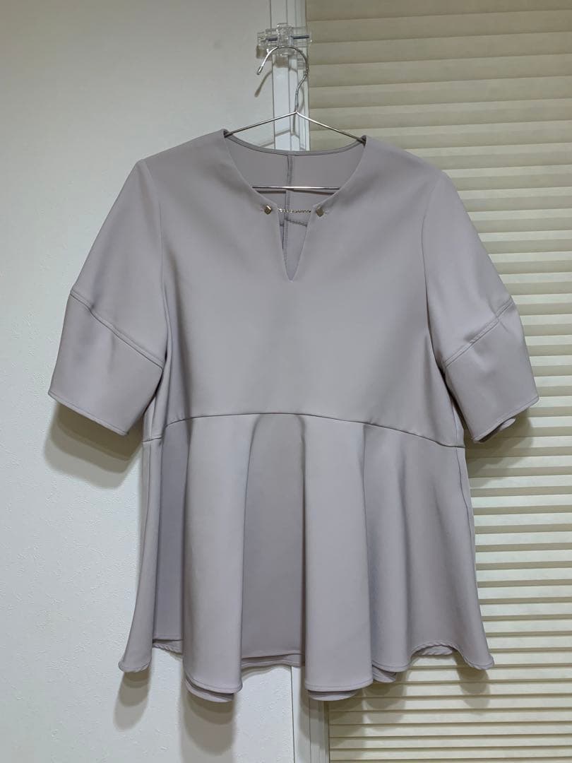 2WAYストレッチ ペプラムブラウス