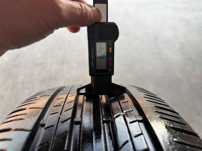 225/60R18 ダンロップ グラントレック PT30 中古タイヤ 4本セット