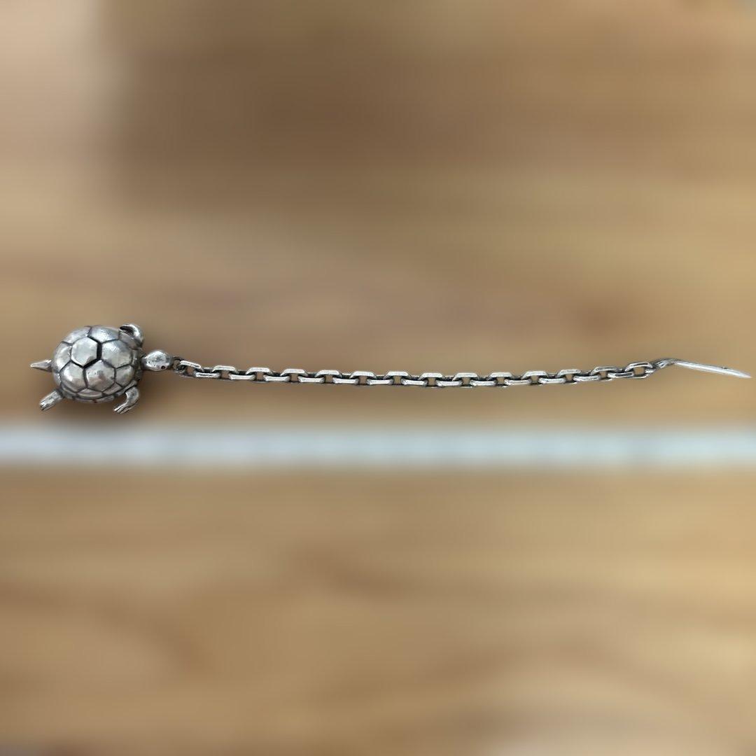 HERMES シルバー製亀のキーホルダー