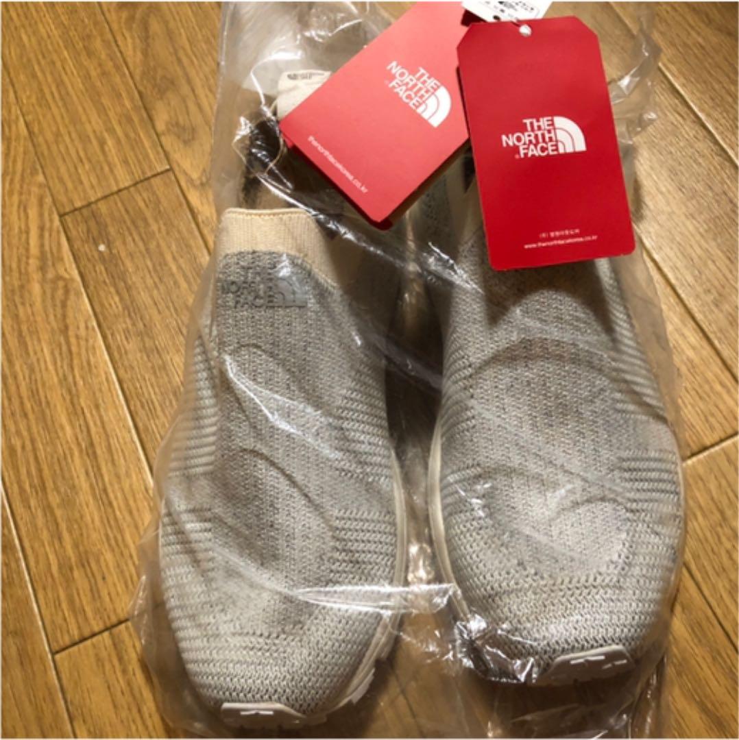 ノースフェイス　スニーカー　　新品