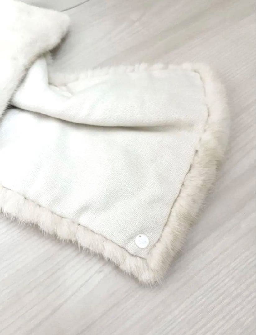 ＤＡＩＳＹ ＬＩＮ for ＦＯＸＥY Mink　Collar　アイボリー