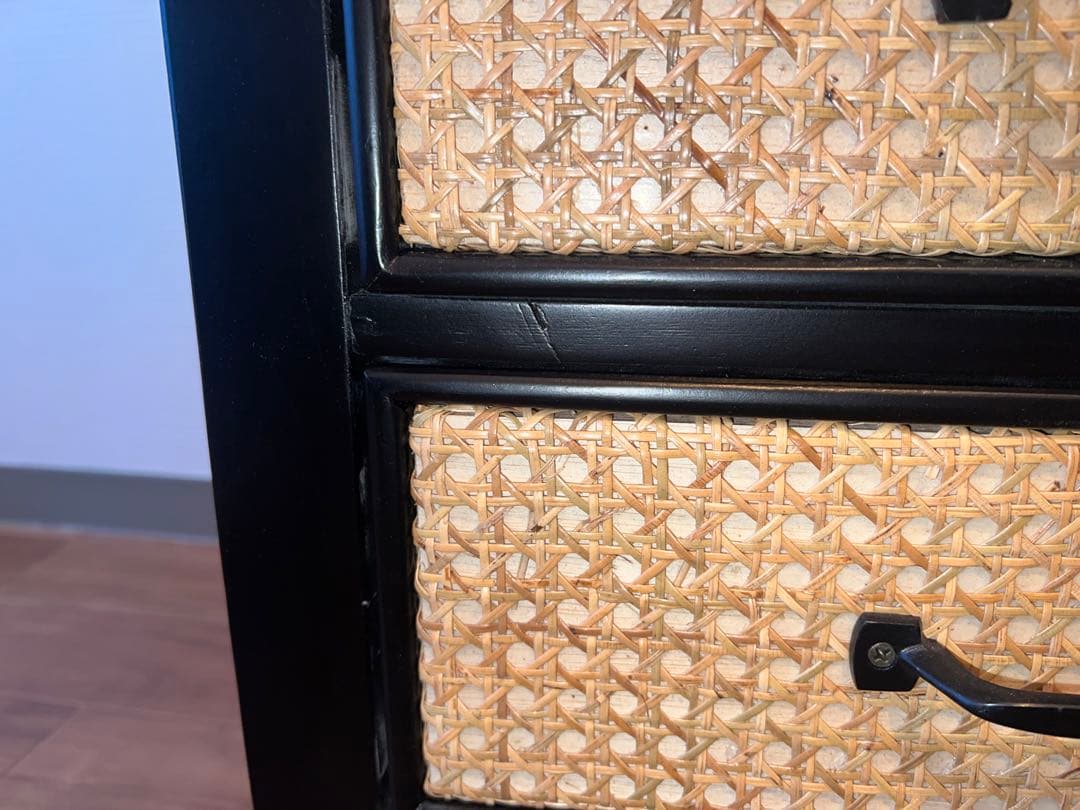 4段チェスト 黒とラタン風