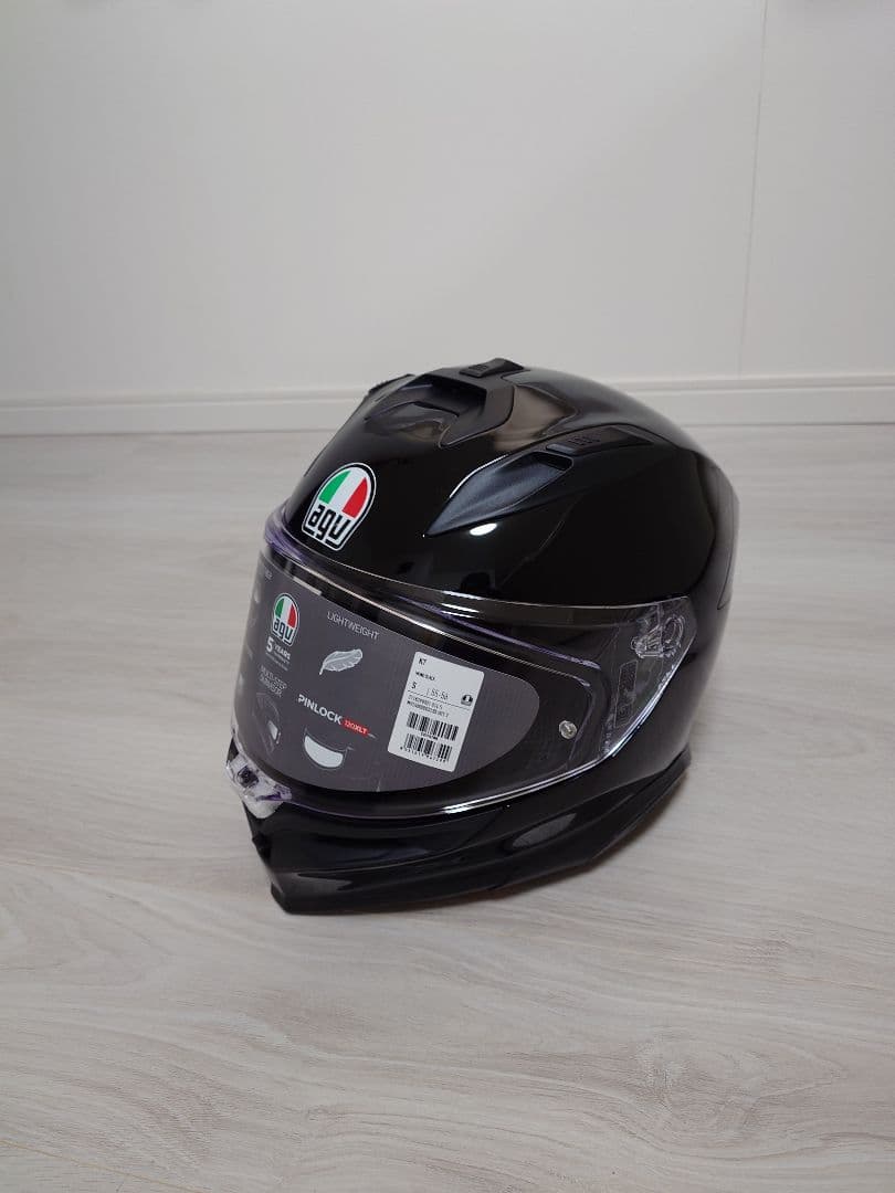 AGV K7 ブラック　ヘルメット