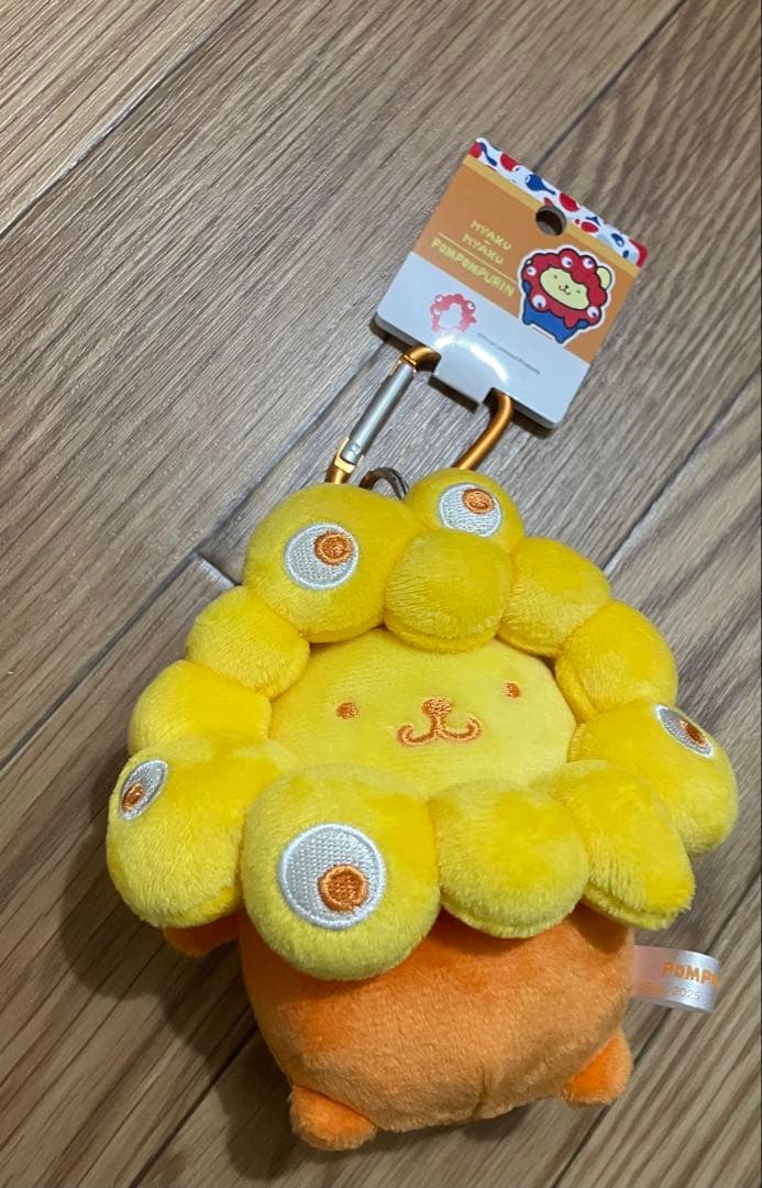 ミャクミャク×サンリオ　推しカラー　ポムポムプリン