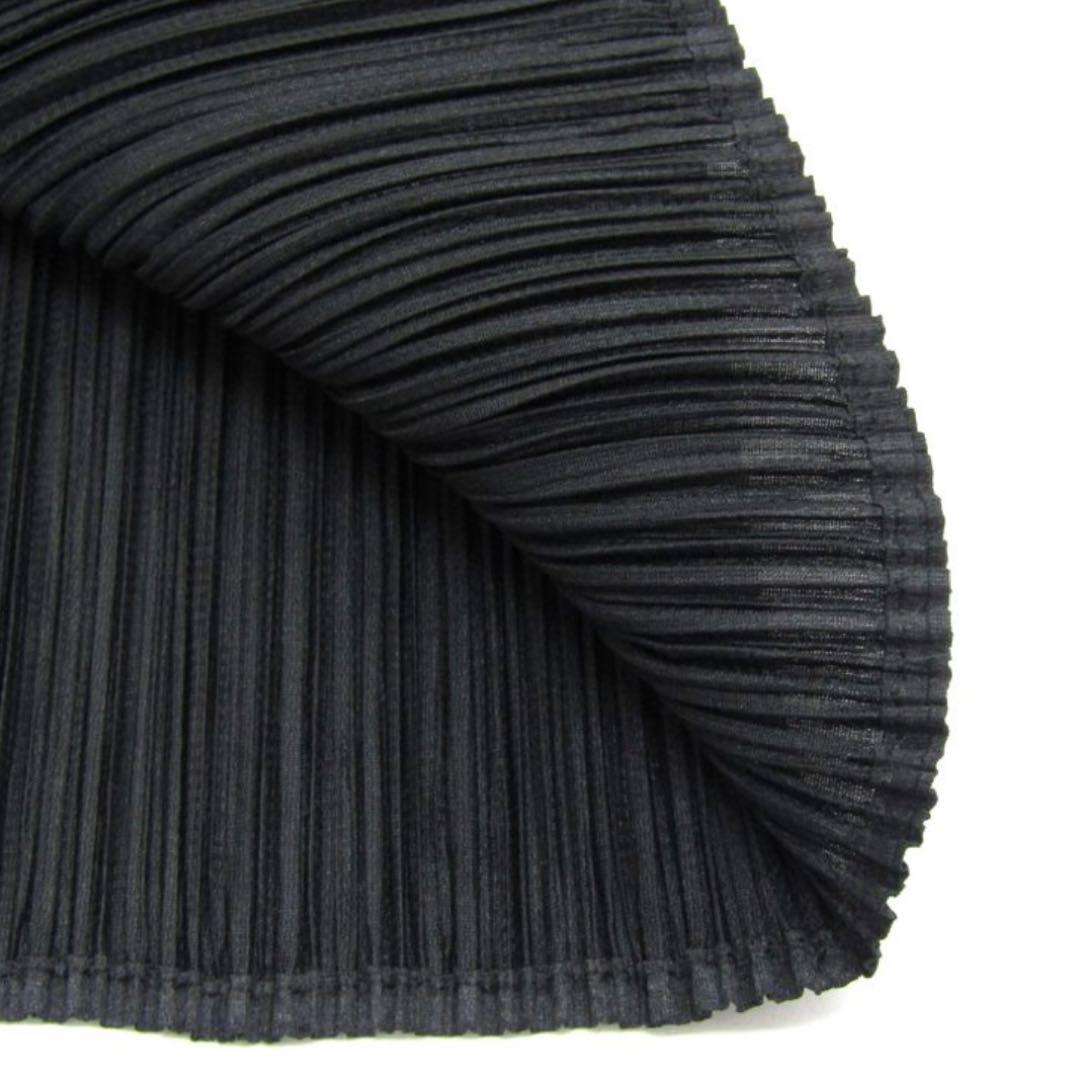 くみ様 新品級✨プリーツプリーズ 半袖 ハイネック トップス 黒イッセイミヤケ