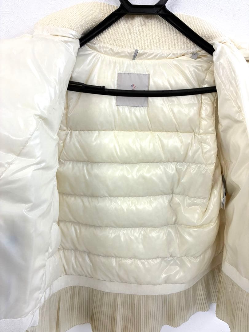 MONCLER ホワイト　キルティングダウンベスト