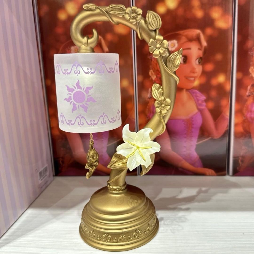 ディズニー 塔の上のラプンツェル パスカル LED フィギュア ライト ランタン