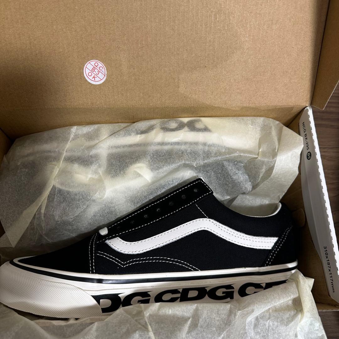 新品未使用VANS COMME des GARÇONS オールドスクール27