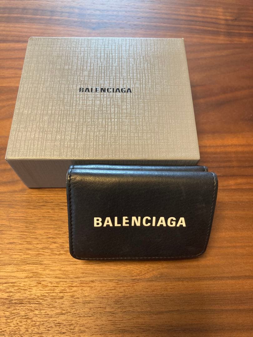 BALENCIAGA バレンシアガ　三つ折り財布 黒 付属品あり