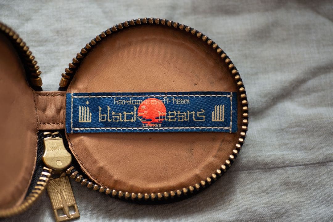 blackmeans レザーケース