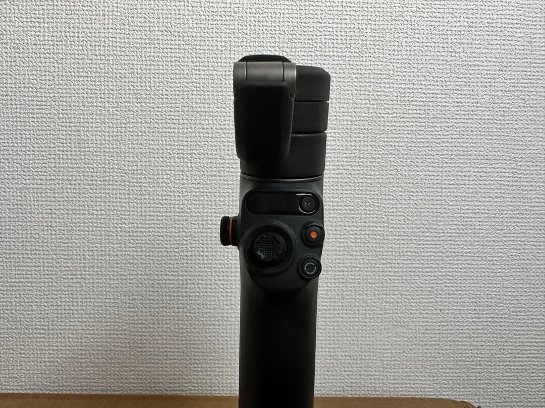 DJI Osmo Mobile 6（スマホ用ジンバル）
