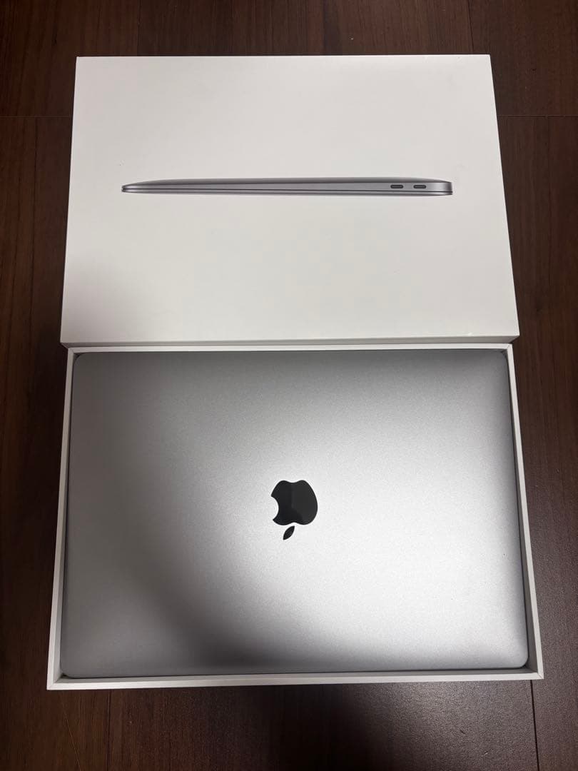 T*u様 MacBook Air M1 2020 8GB 256GB 内部液晶割