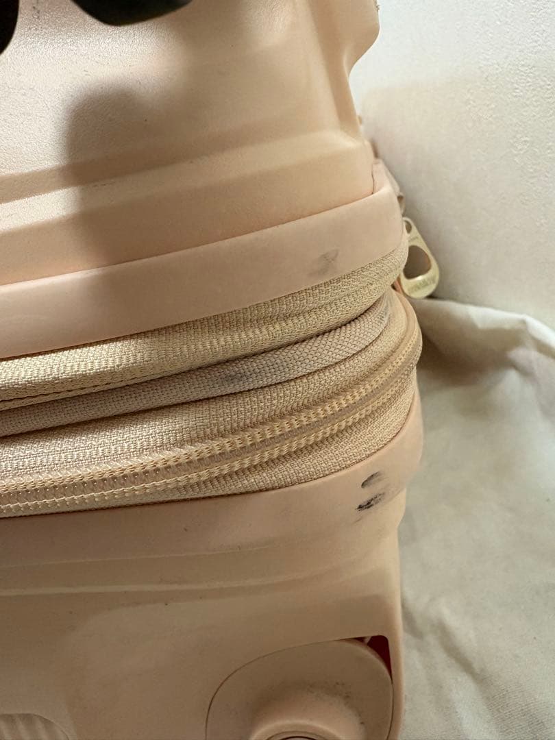 AMERICAN TOURISTER Mサイズ キャリーケース