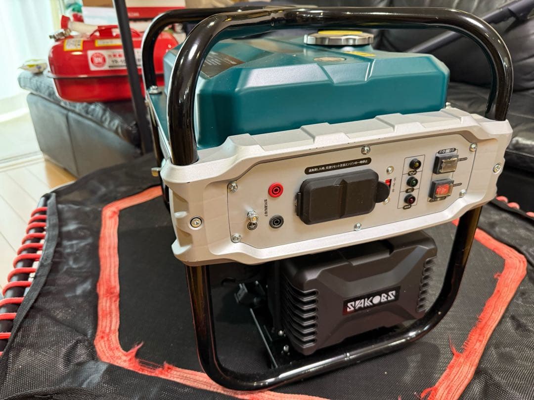 【お値下げしました‼︎】SANKORS インバーター発電機 2000W